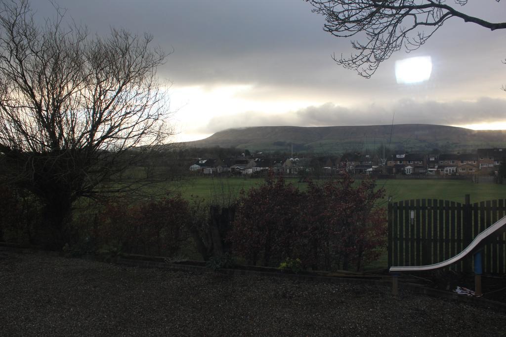 Fifty One And A Half Boutique B&B Clitheroe Εξωτερικό φωτογραφία